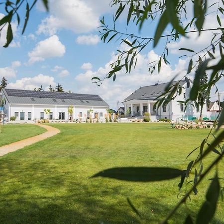 Villa Folwark Matecznik Sedzinko Exterior foto