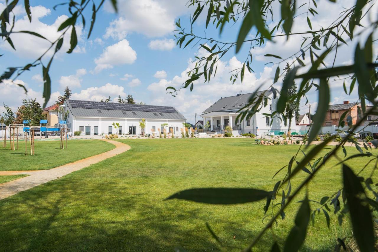 Villa Folwark Matecznik Sedzinko Exterior foto